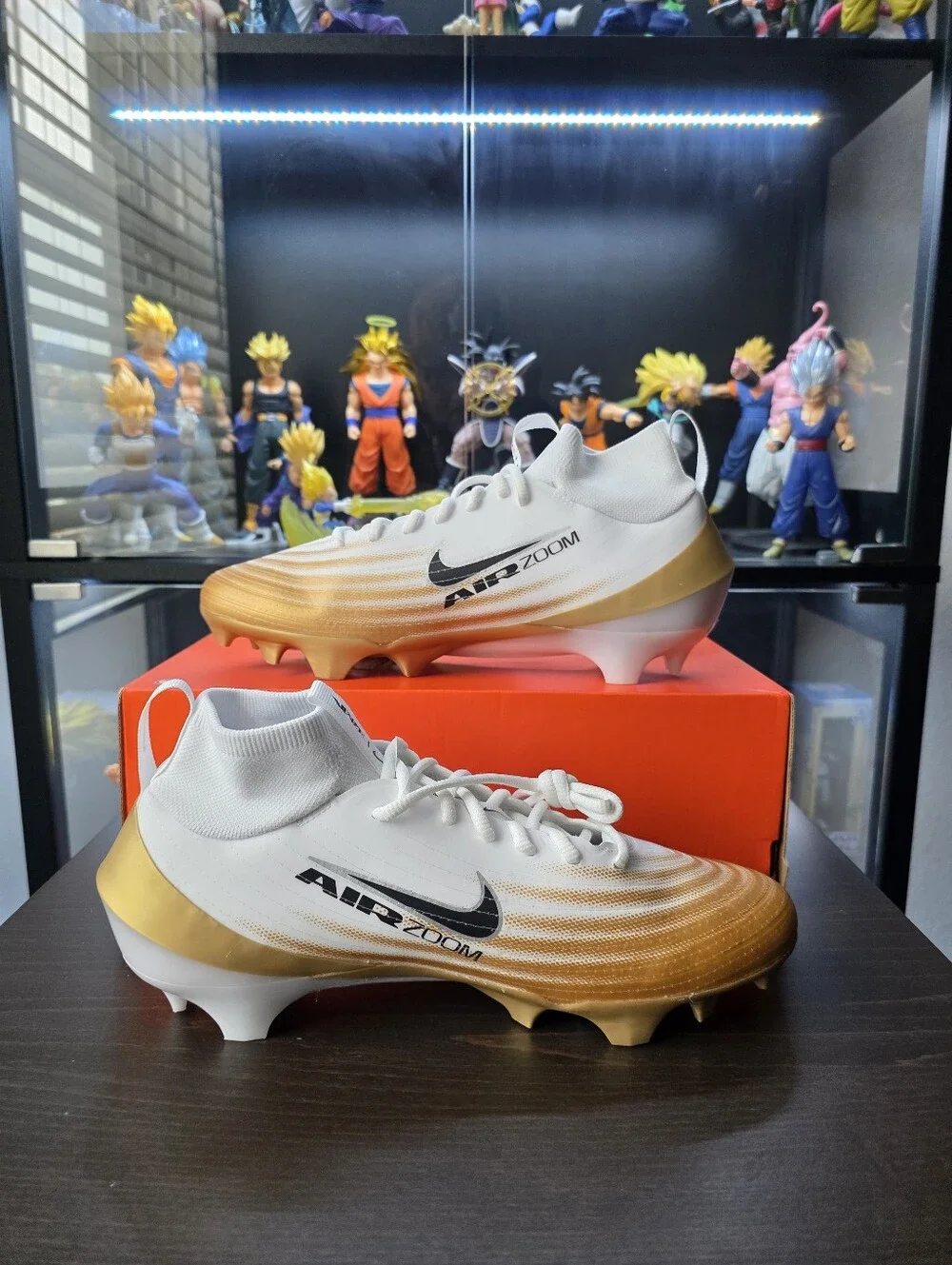 Men's Size 9.5 Nike Air Zoom Vapor PRO 1 Metallic Gold White Football Cleat
